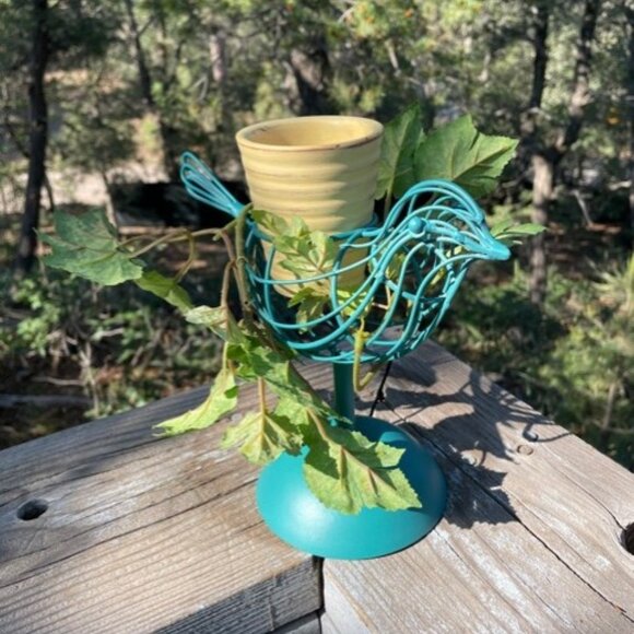 CUTE!  Blue Bird Metal Topiary Candle Holder - Picture 4 of 11